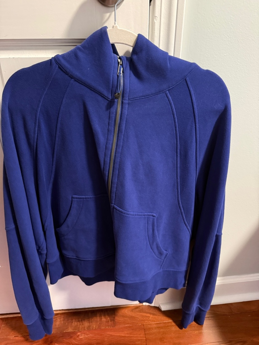 Lululemon scuba crop